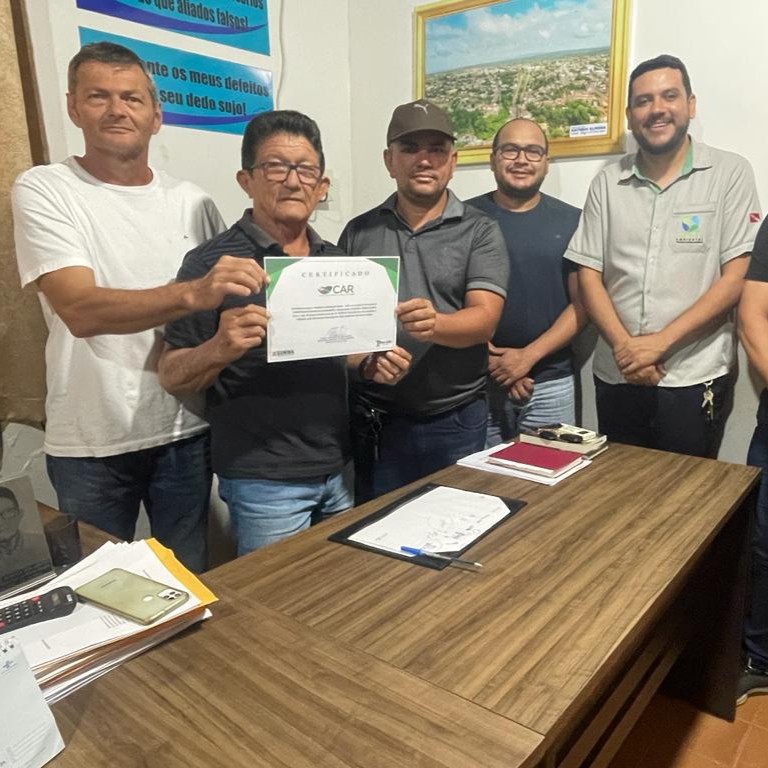 Entrega do primeiro CAR validado pela SEMMA de Monte Alegre - PA